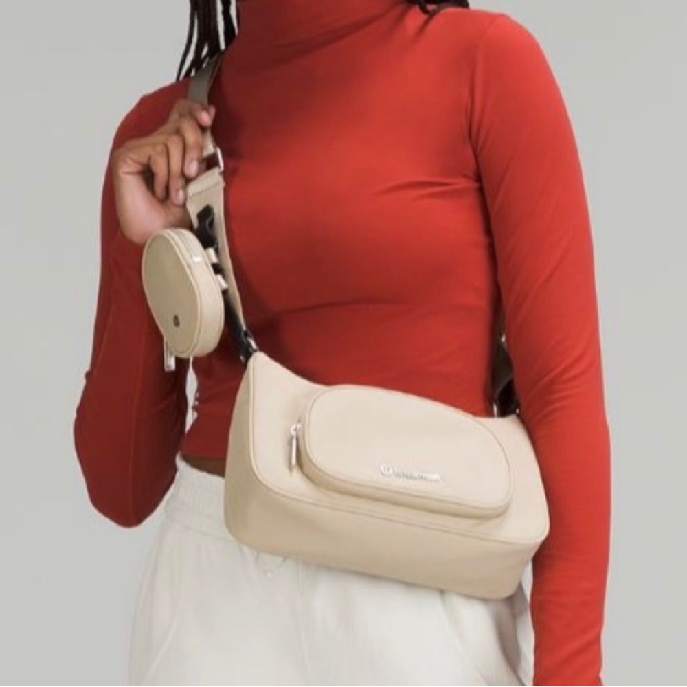 NWT Lululemon crossbody with nano pouch